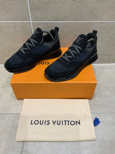 Louis Vuitton V N R Trainer - UK 7