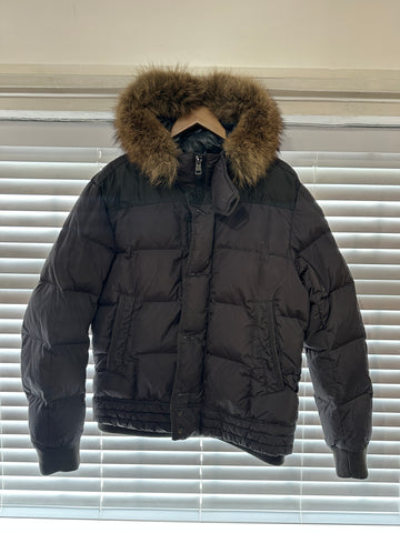 Moncler Ribera - Size 6