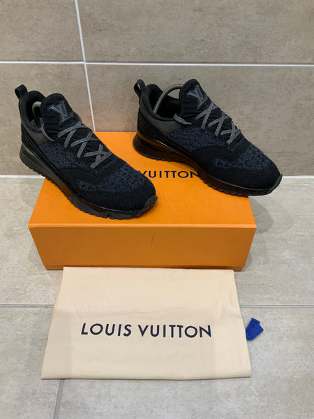 Louis Vuitton V N R Trainer - UK 7