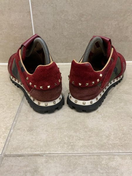 Valentino Garavani Studded Rockrunner - EU 38 l UK 5