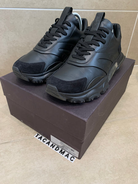 Valentino Bounce Trainer - EU 41 l UK 7