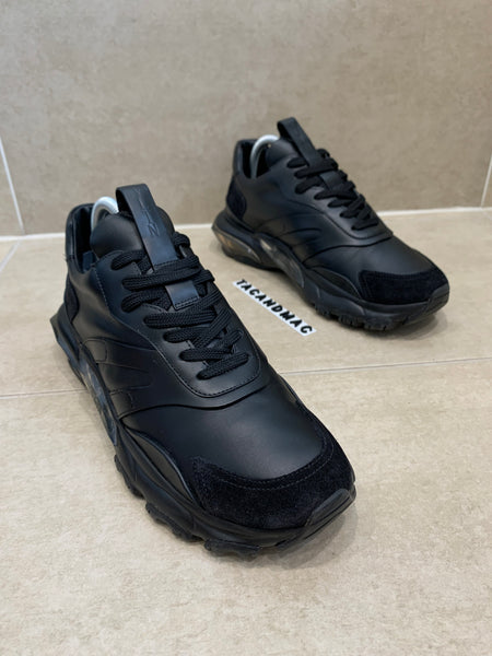 Valentino Bounce Trainer - EU 41 l UK 7